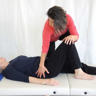 Bewegen. Wahrnehmen. Lernen. Sein. Die Feldenkrais® Methode. Feldenkrais Einzelstunden (FI) bei Martina Rumpf in Basel.